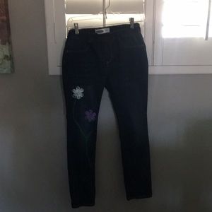 Blue skinny Jean panted with flowers
